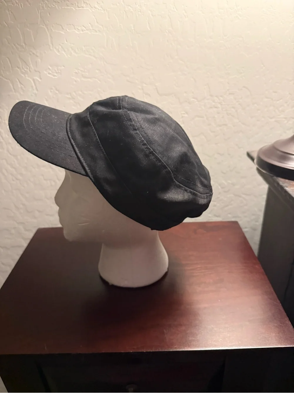 Black Casual Cap - Classic Solid Color Hat